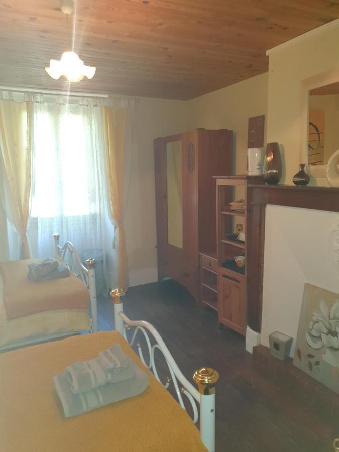 Sunset House Chambres De Hotes Magnac-Laval Exterior foto